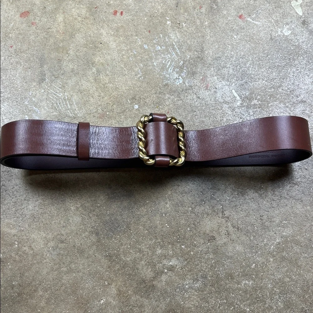White House Black Market Brown Leather Belt with Gold Buckle Size: Medium